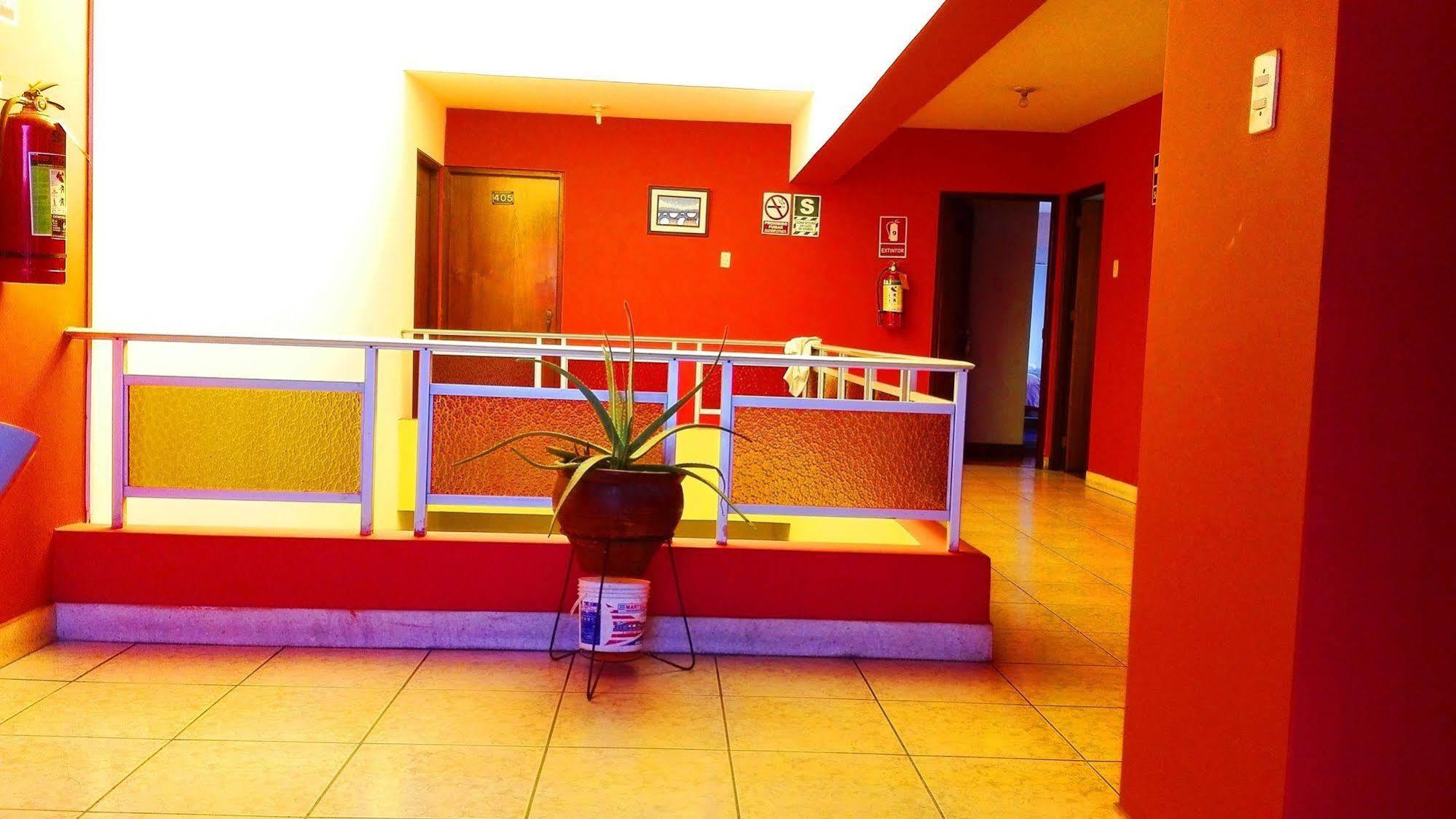 La Posada Del Rey - Lima Airport Hostel Exteriör bild